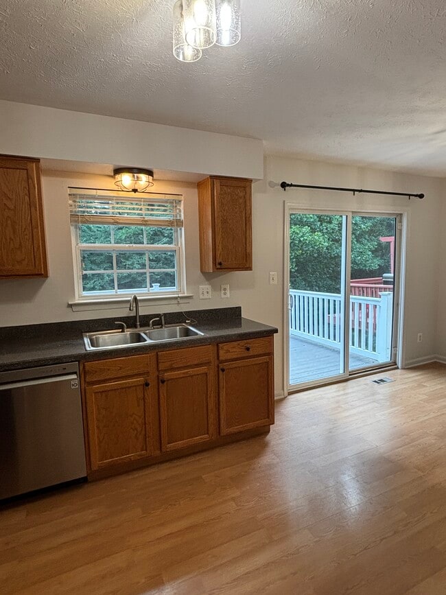 Building Photo - 526 Harbour Ct