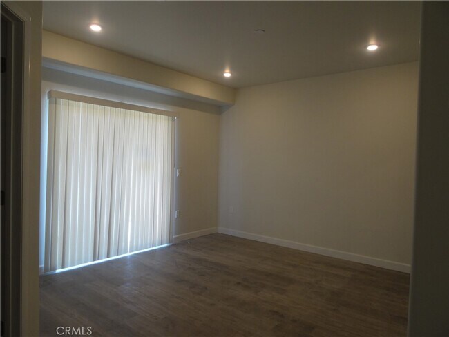 Building Photo - 14400 Friar St