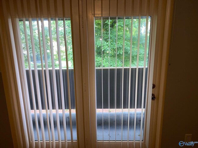 Building Photo - 2940 Hood Rd SW