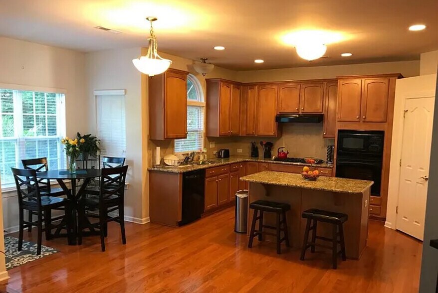 Building Photo - 6518 Ballybay Dr