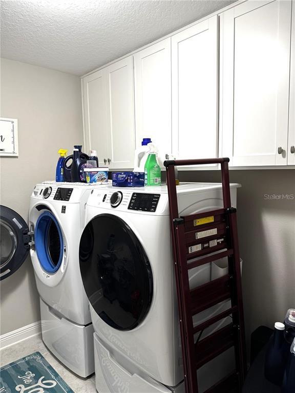 Building Photo - 7545 Pool Compass Loop