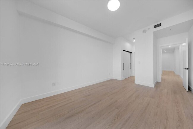 Building Photo - 7901 Hispanola Ave