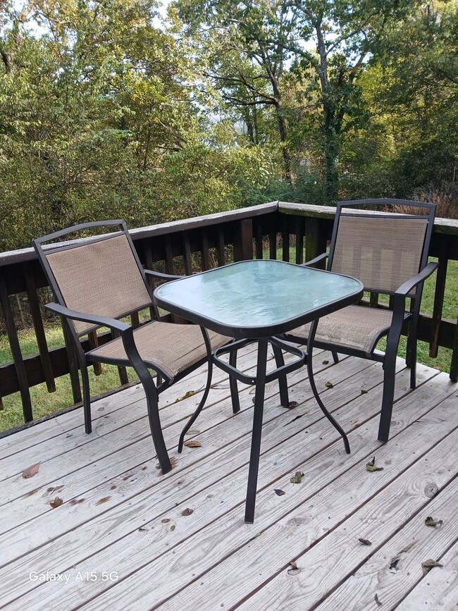 Building Photo - 4 Bedroom 2 bath home near lake Tenkiller with office