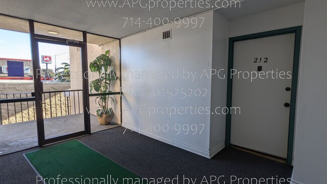 Building Photo - 5585 E Pacific Coast Hwy