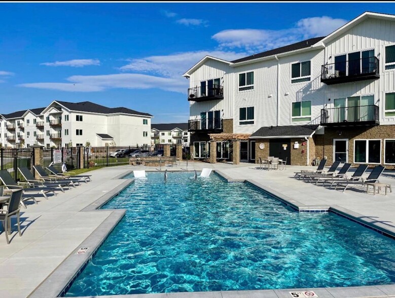 Interior Photo - The Harbor at Valley Shores