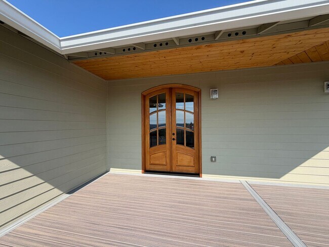 Building Photo - Military Discount - Please Inquire! ~ Whiskey Ridge View Home | 5 Bed + Bonus Living Space with O...