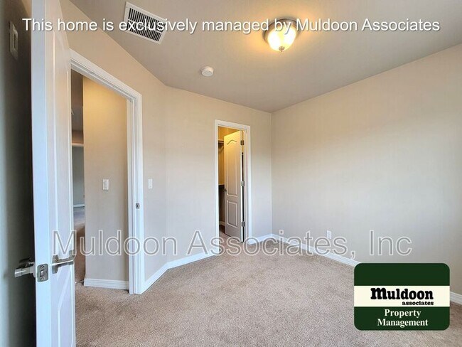 Building Photo - 254 Eclipse Dr