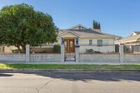 Building Photo - Spacious Mission Hills Home – Modern Comfort in a Prime Location!
