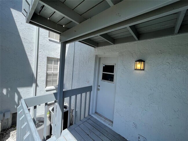 Building Photo - 4902 W Gandy Blvd