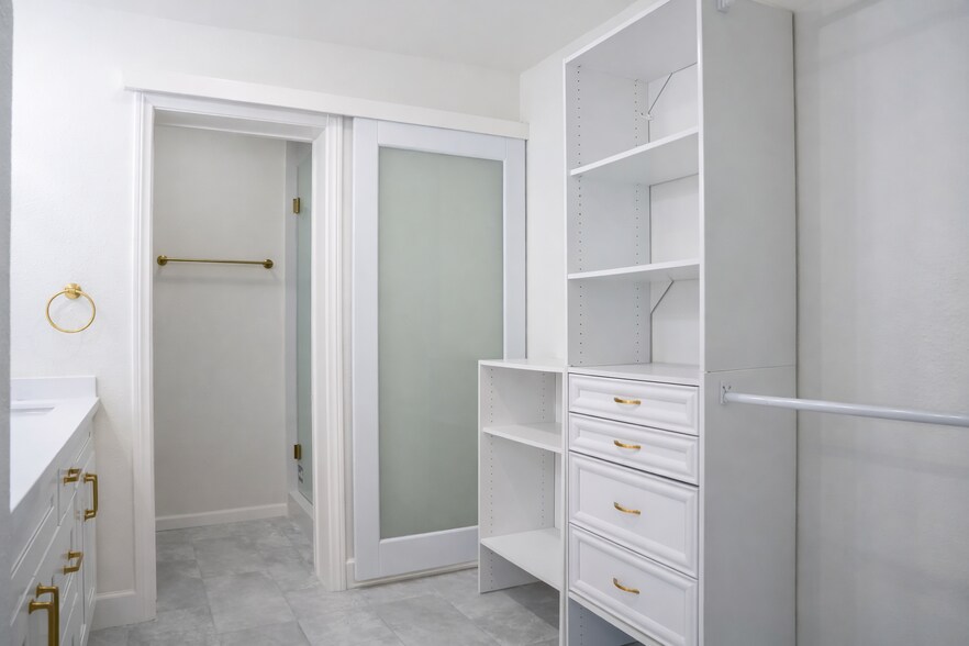 Building Photo - 10425 Caminito Cuervo