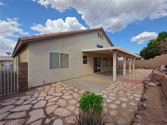 Building Photo - 1037 Blue Lantern Dr