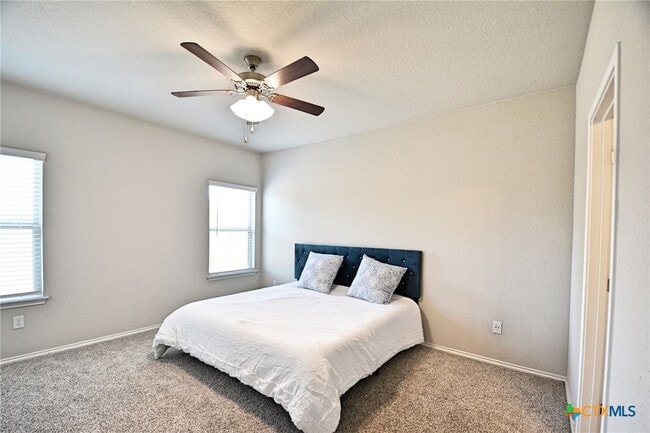 Building Photo - 247 Kinsley Wy