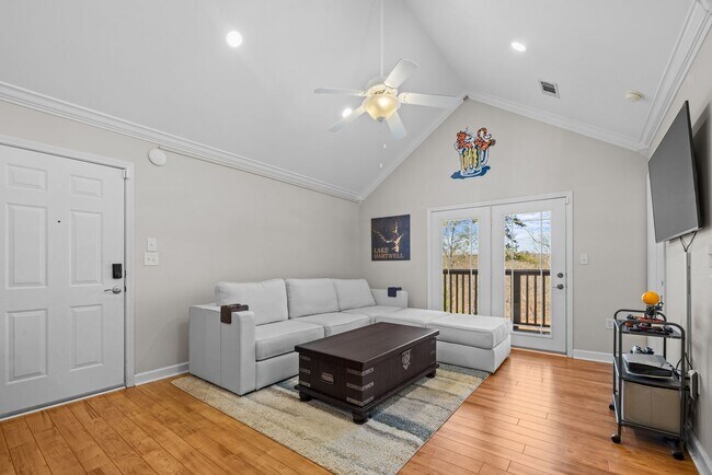 Building Photo - 433 Harts Cove Way
