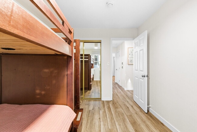 Building Photo - 1404 Lieta St