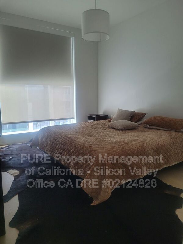 Building Photo - 188 W St James St