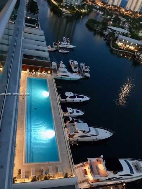 Building Photo - 400 Sunny Isles Blvd