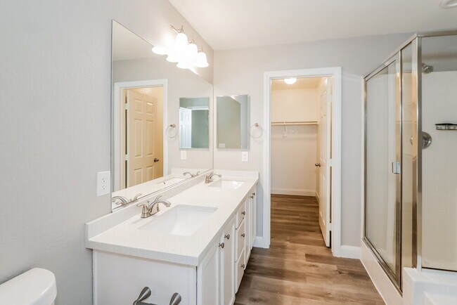 Building Photo - 10620 Congaree St