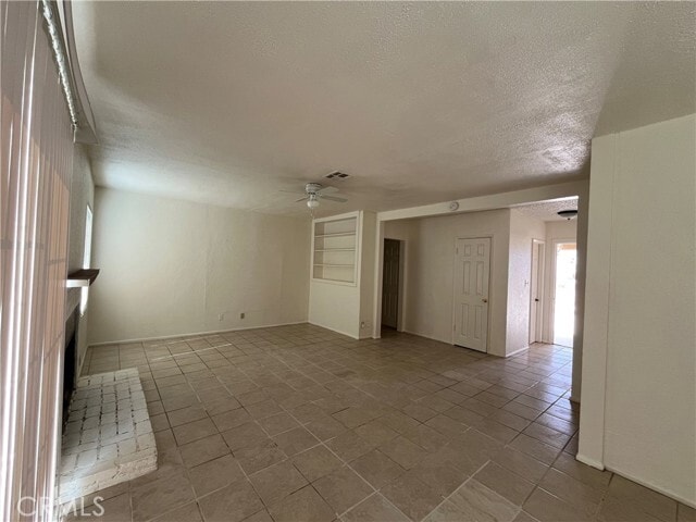 Building Photo - 12014 Oasis Rd