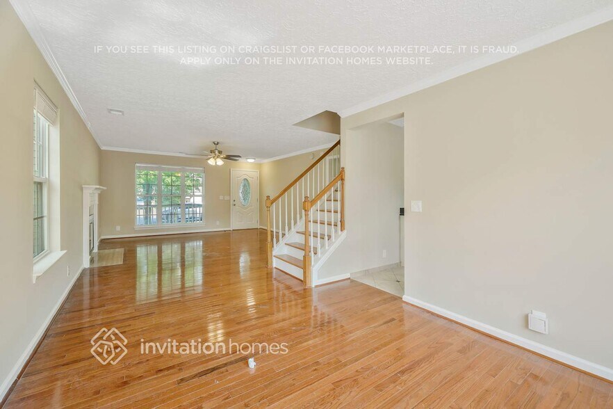 Building Photo - 2937 Riverbend Dr