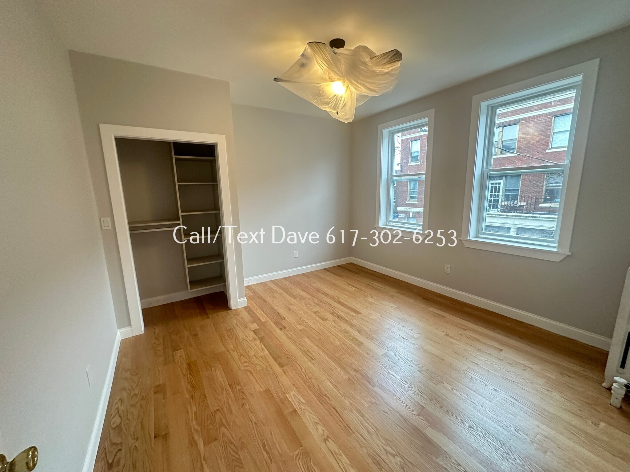 Building Photo - 4 Carol Ave