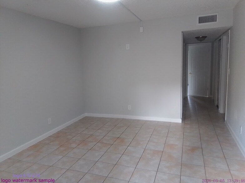 Building Photo - 7921 NW 44th Ct