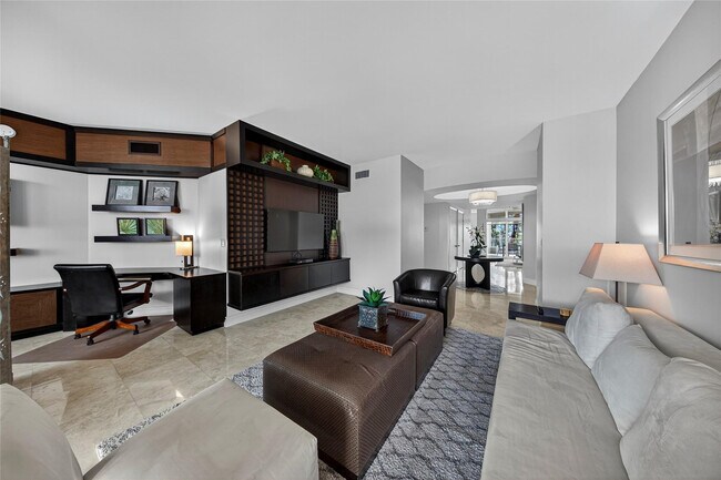 Building Photo - 3700 S Ocean Blvd