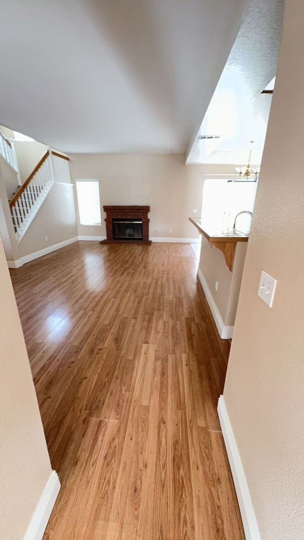 Building Photo - LARGE HOME WITH POOL! LOCATED CLOSE TO HWY...