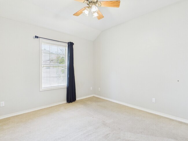 Building Photo - 3203 Von Trapp Ln