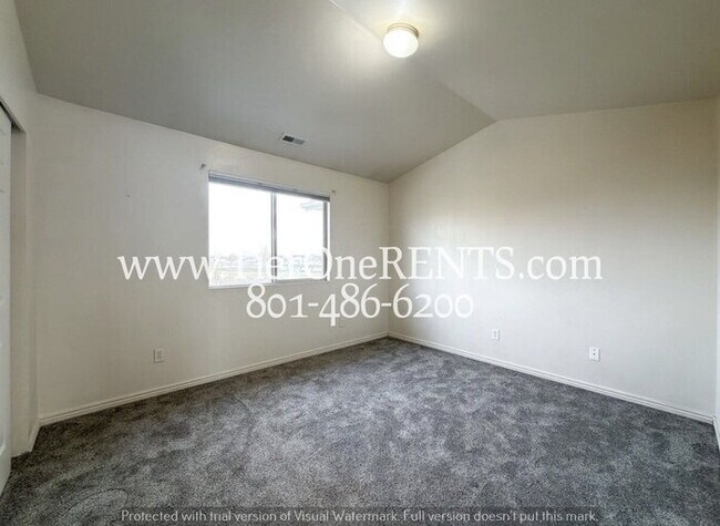 Building Photo - NO DEPOSIT option available for qualified renters