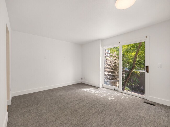 Building Photo - 11107 Gambel Oak Cir