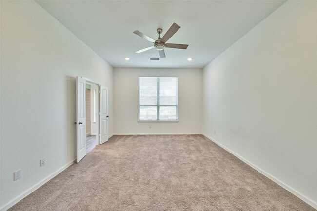 Building Photo - 519 Bristol Tide Ct