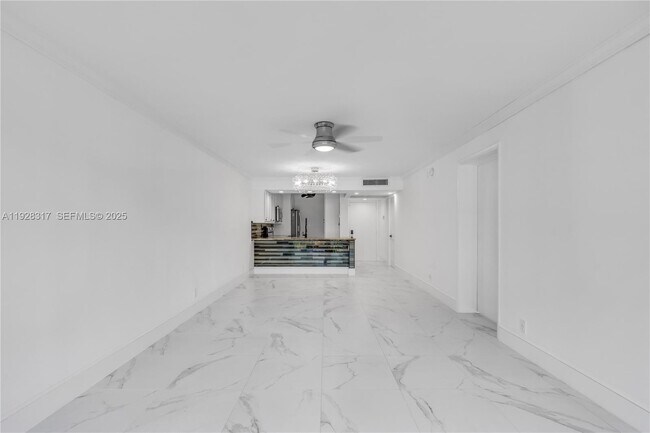 Building Photo - 12 Royal Palm Way