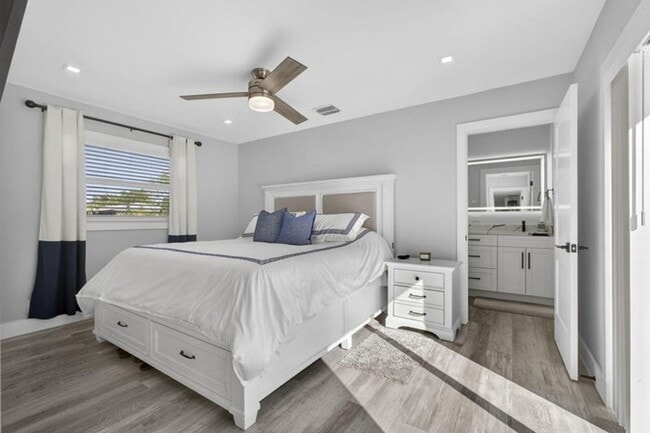 Building Photo - 2388 S Wallen Dr