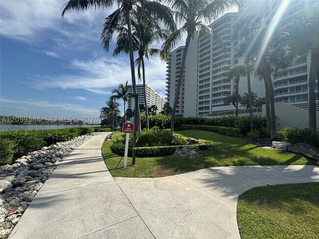Building Photo - 4201 N Ocean Blvd