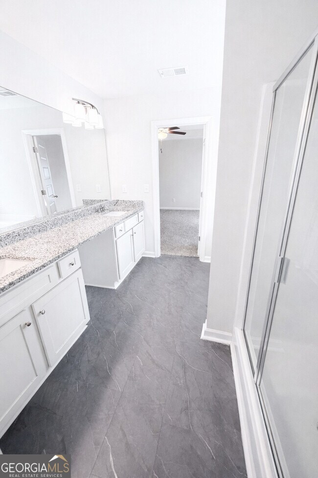 Building Photo - 214 Patriots Wy