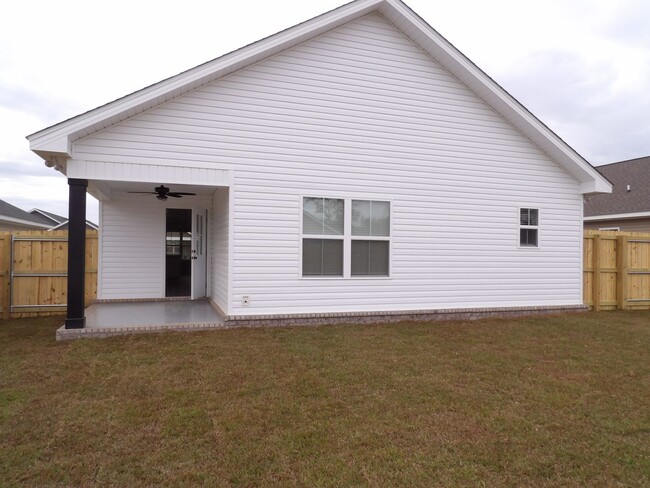 Building Photo - Mapleleaf Court, Enterprise, AL