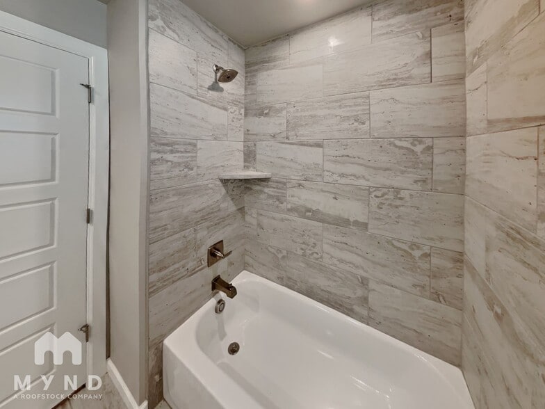 Building Photo - 8316 Lambert Wy