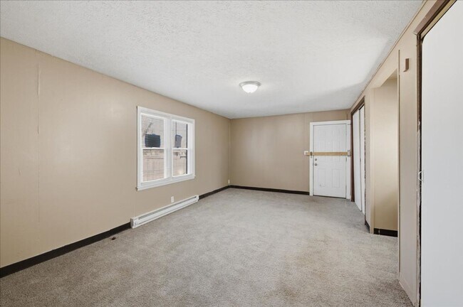 Building Photo - 4114 E Washington St