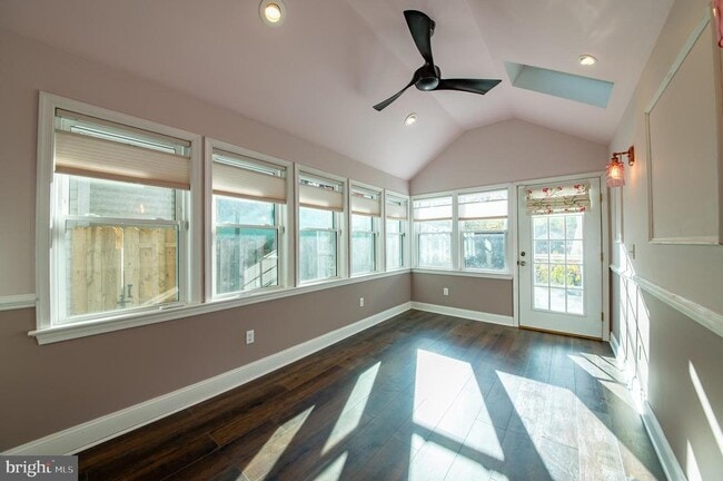 Building Photo - 35 Delaware Ave