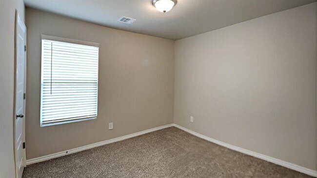 Building Photo - 4304 Colt Dr