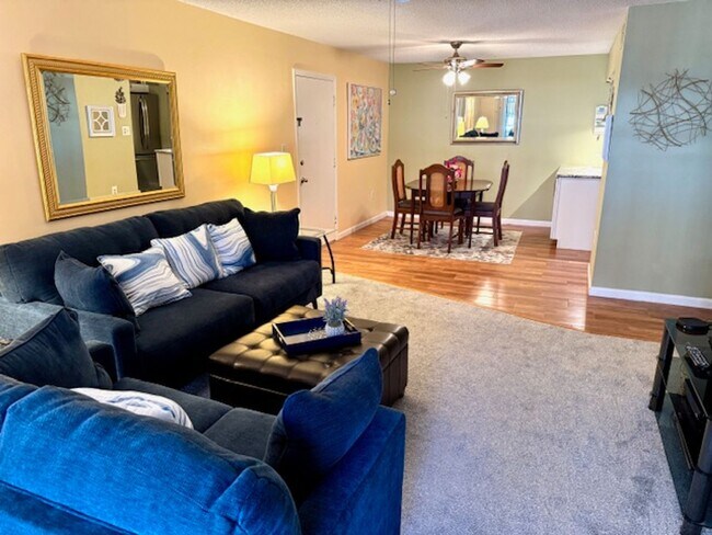 Building Photo - 2BD/2BA, NORTH INDIALANTIC CONDO IN PALM C...