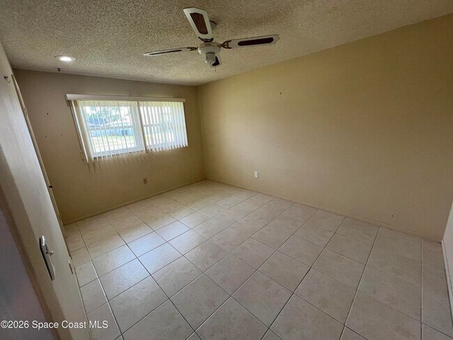 Building Photo - 1497 Krin Ct NE