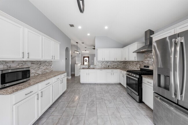 Building Photo - 6322 Atlasridge Dr