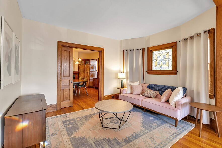 Building Photo - 217 Norwood Ave