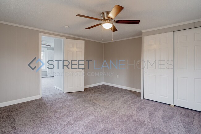 Building Photo - Charming 4 Bedroom in Campobello!