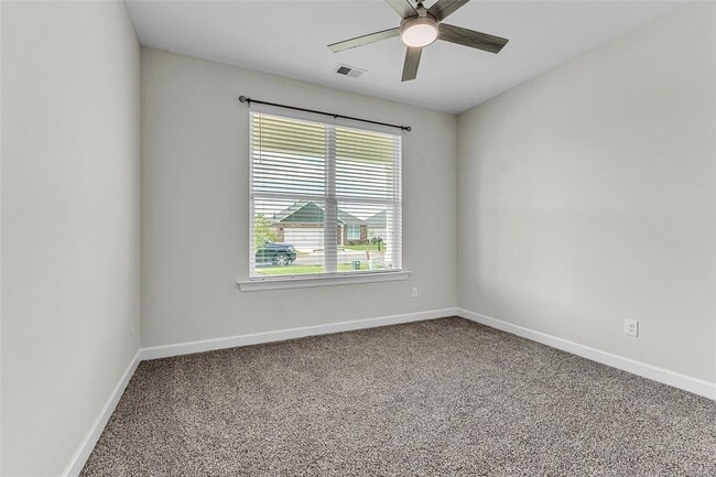 Building Photo - 1029 Birch Ln