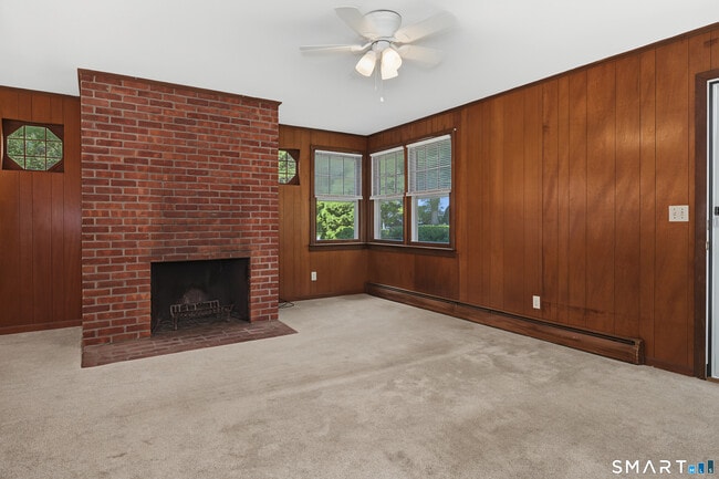 Building Photo - 37 Beach Ave
