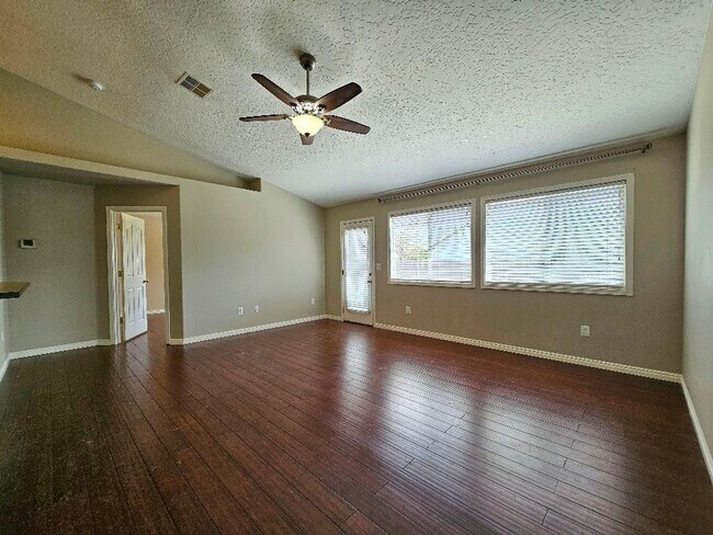 Building Photo - 13307 W Satinleaf Dr