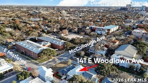 Building Photo - 141 E Woodlawn Ave