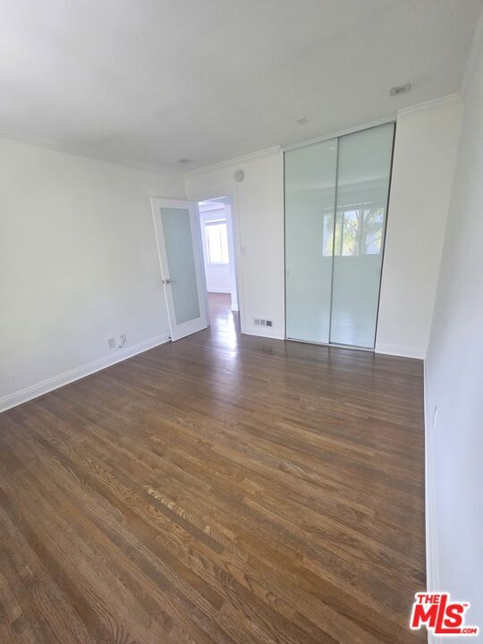 Building Photo - 134 San Vicente Blvd